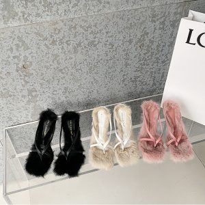 2022 Fashion Blogger Square Toe High Heel Sandals Simple Elegant Thin Strap Toe Clip Fuzzy Slippers