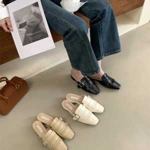 2025 Summer New Retro Distressed Mule Shoes Tassel Belt Buckle Carved Chunky Heel Open Toe Half Slippers for Women