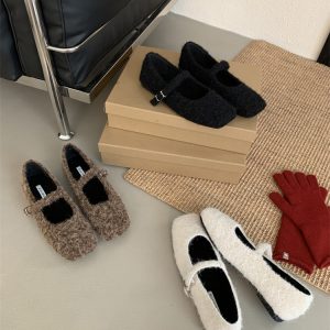 2025 French Flat Warm Beige Furry Mary Jane Shoes for Women Autumn One-Strap Chic with Skirt Grandma Cotton Shoes